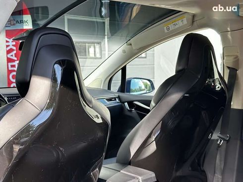 Tesla Model X 2017 - фото 18