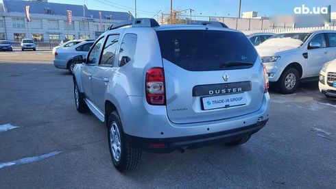 Renault Duster 2017 - фото 8