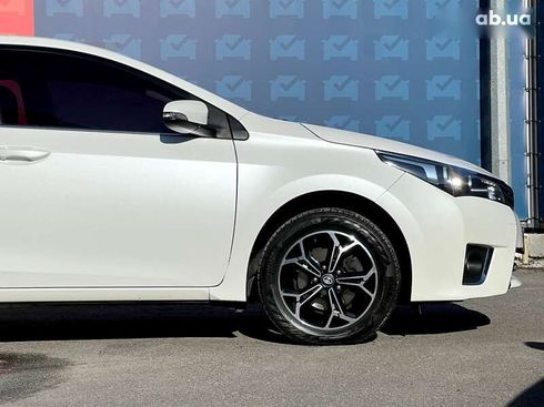 Toyota Corolla 2013 - фото 12