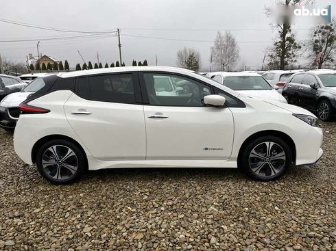 Nissan Leaf 2019 - фото 17