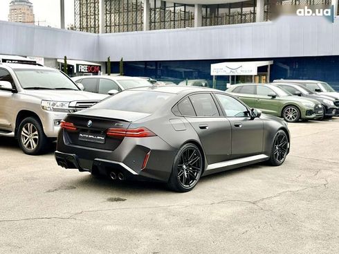BMW M5 2025 - фото 13