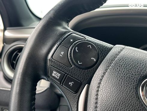 Toyota RAV4 2017 серый - фото 32