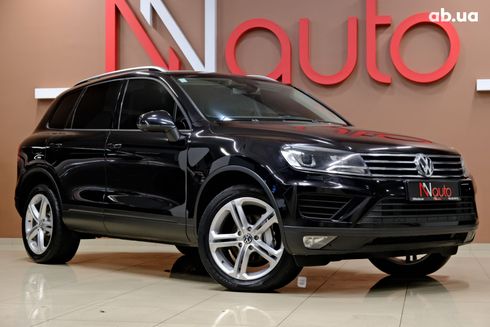 Volkswagen Touareg 2016 черный - фото 2