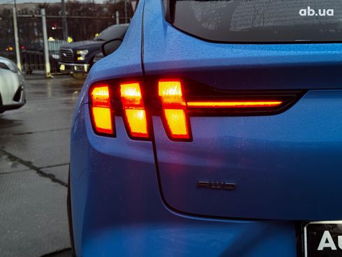 Ford Mustang Mach-E 2023 синий - фото 6
