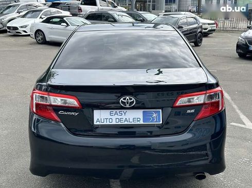 Toyota Camry 2013 - фото 5