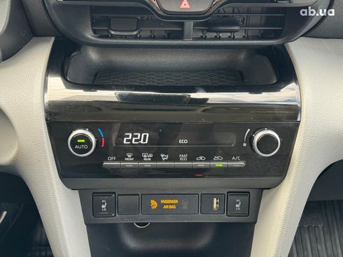 Toyota Yaris 2022 серый - фото 28