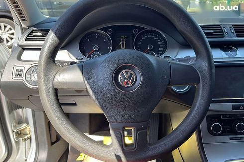 Volkswagen Passat 2012 - фото 14