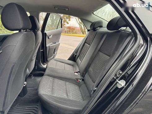 Kia Rio 2020 - фото 17