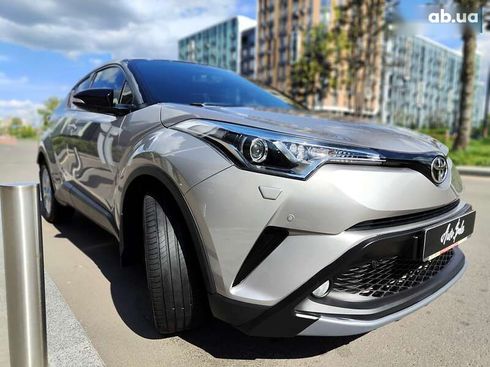 Toyota C-HR 2016 - фото 29