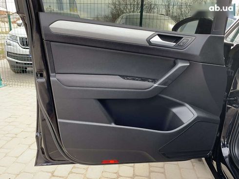 Volkswagen Touran 2020 - фото 23