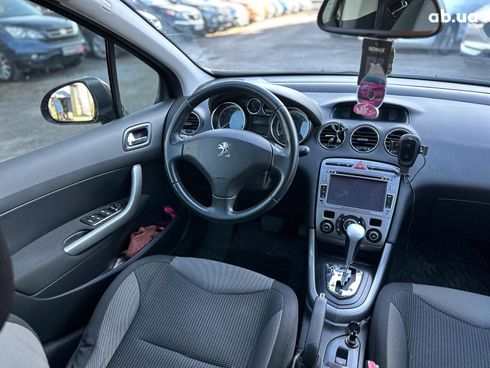 Peugeot 308 2011 черный - фото 64