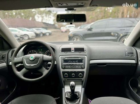 Skoda Octavia 2012 - фото 14