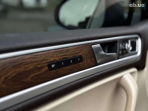 Volkswagen Touareg 2012 - фото 13