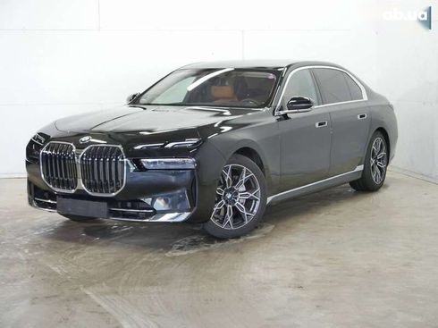 BMW i7 2023 - фото 2