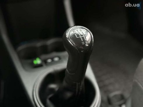 Skoda Fabia 2012 - фото 23