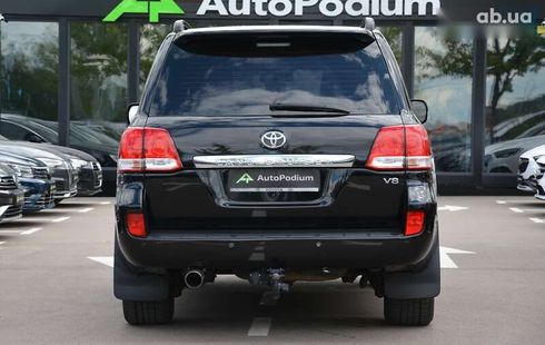 Toyota Land Cruiser 2010 - фото 12