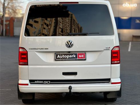 Volkswagen Transporter 2015 белый - фото 6