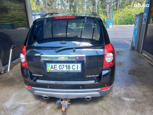 Chevrolet Captiva 2008 черный - фото 8