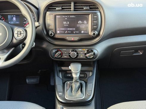 Kia Soul 2022 черный - фото 25