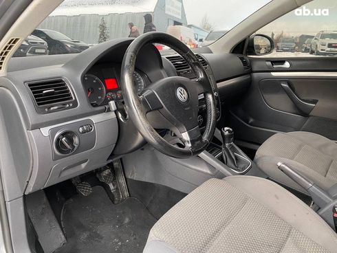 Volkswagen Jetta 2008 серый - фото 24