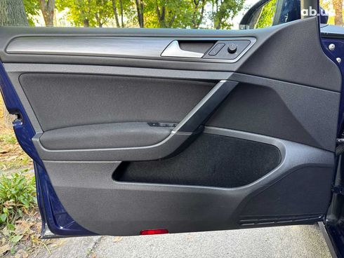 Volkswagen e-Golf 2019 синий - фото 13