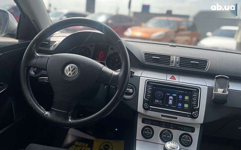 Volkswagen Passat 2005 - фото 11