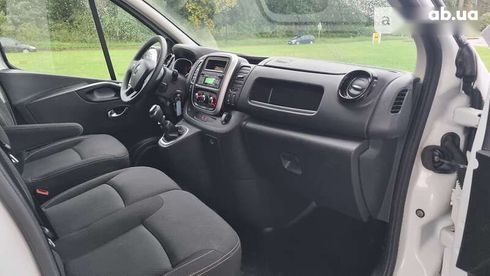 Renault Trafic 2020 - фото 16