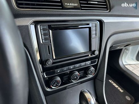 Volkswagen Passat 2018 - фото 25