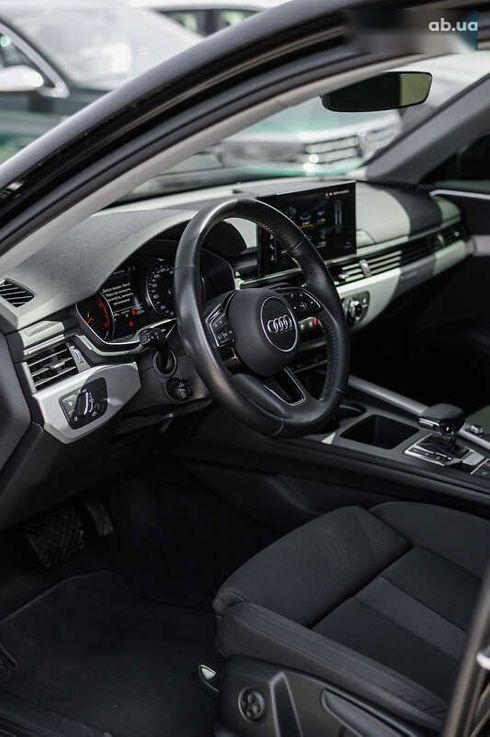 Audi A4 2019 - фото 26