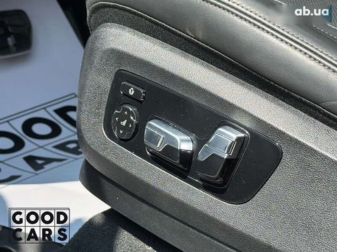 BMW X5 2021 - фото 20