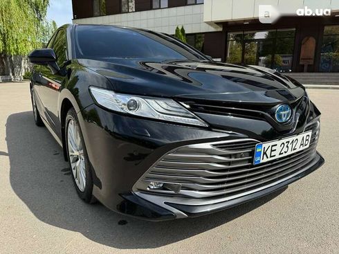 Toyota Camry 2020 - фото 22