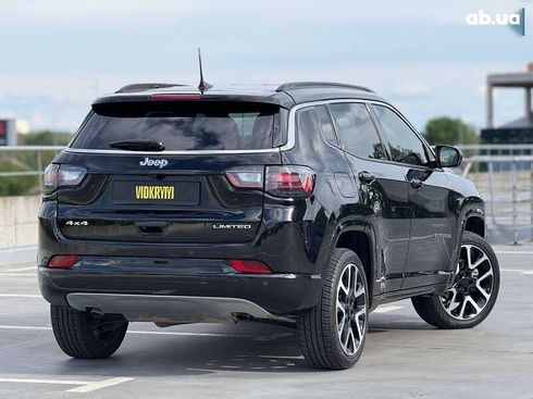 Jeep Compass 2024 - фото 12