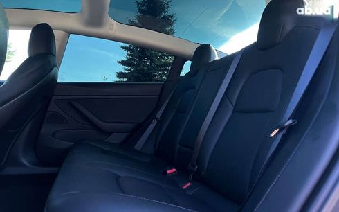 Tesla Model 3 2020 - фото 13