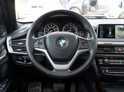 BMW X5 2017 - фото 14