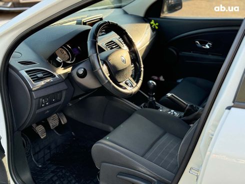 Renault Megane 2014 белый - фото 25