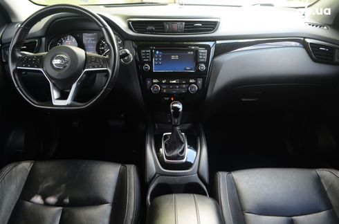 Nissan Rogue 2017 оранжевый - фото 15