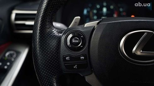 Lexus IS 2015 - фото 28