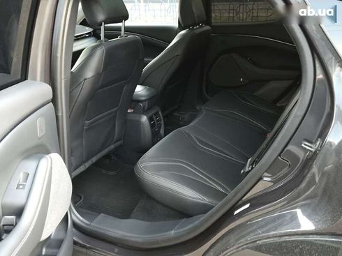 Ford Mustang Mach-E 2021 - фото 12