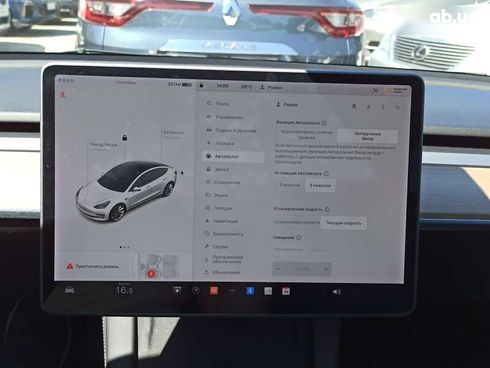 Tesla Model 3 2022 - фото 10