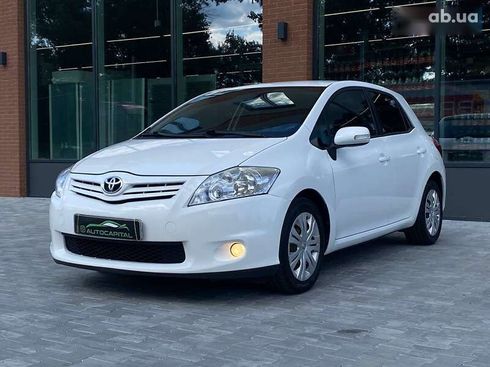 Toyota Auris 2011 - фото 6