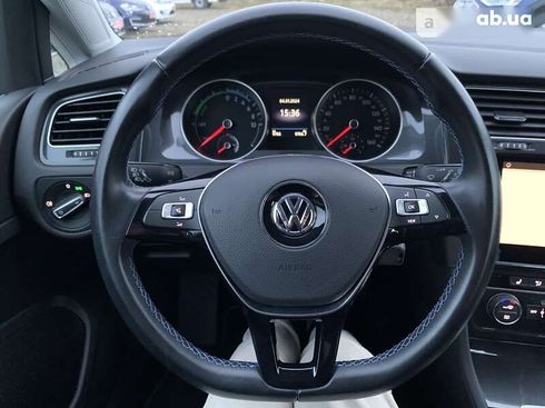 Volkswagen e-Golf 2020 - фото 21