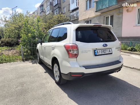 Subaru Forester 2014 белый - фото 12