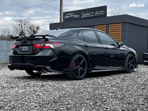 Toyota Camry 2022 - фото 5