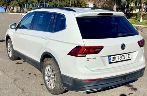 Volkswagen Tiguan Allspace 2018 белый - фото 4