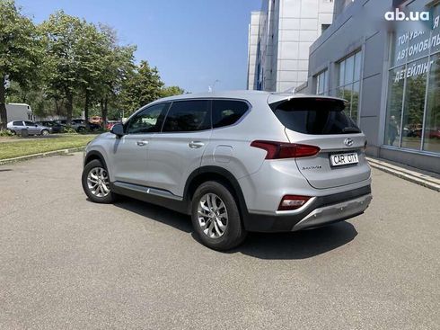 Hyundai Santa Fe 2019 - фото 21