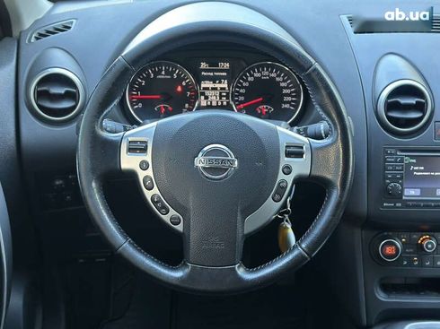 Nissan Qashqai 2011 - фото 24