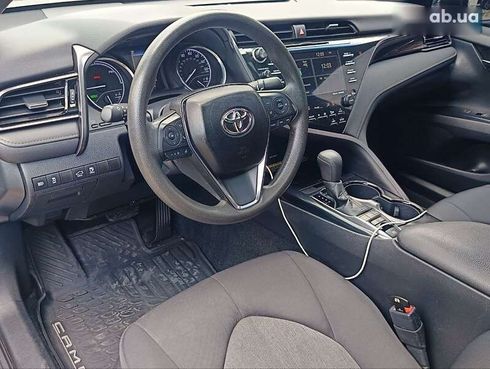 Toyota Camry 2019 - фото 12