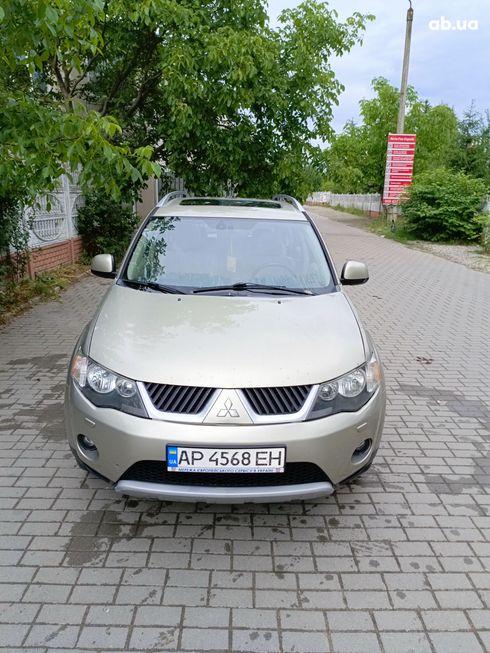 Mitsubishi Outlander XL 2008 бежевый - фото 3