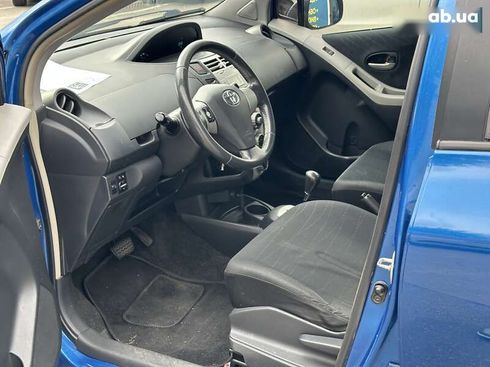 Toyota Yaris 2008 - фото 14