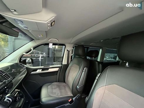 Volkswagen Multivan 2017 - фото 21